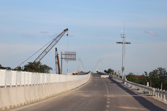 Soi công trình đặc biệt dài nhất trên tuyến cao tốc 146.990 tỷ đồng ở Việt Nam trước ngày đón tin vui - Ảnh 21.