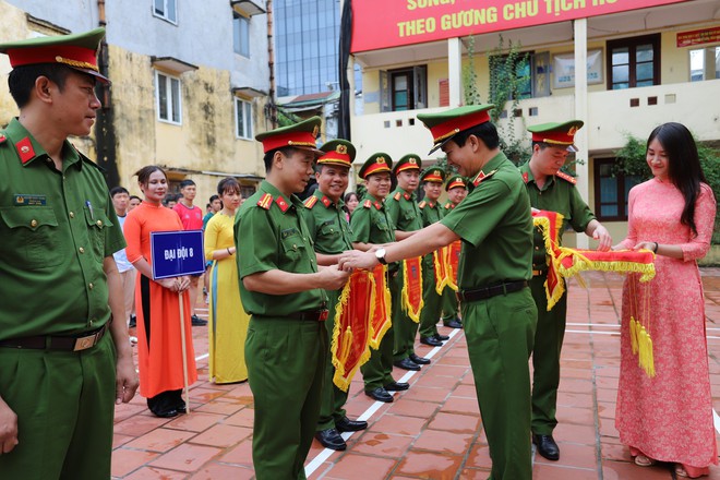 Hàng trăm cảnh sát cơ động tranh tài chào mừng 10 năm ngày thành lập Trung đoàn 31- Ảnh 3.