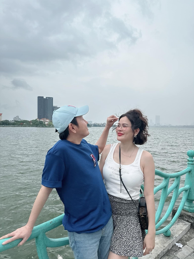 Loạt ảnh "tình bể hình" của NSƯT Vũ Luân ở tuổi 52 với bạn gái là hoa hậu- Ảnh 9.