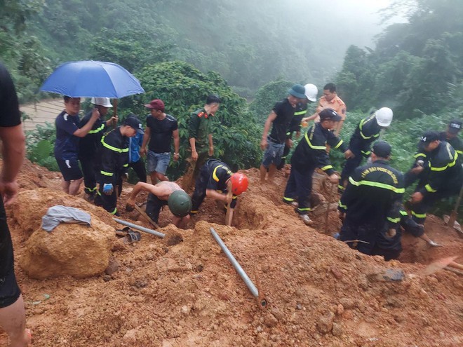 Vụ sạt lở thương tâm ở Hà Giang: Xe đi ăn hỏi thì gặp nạn, ít nhất 7 người tử vong- Ảnh 6.