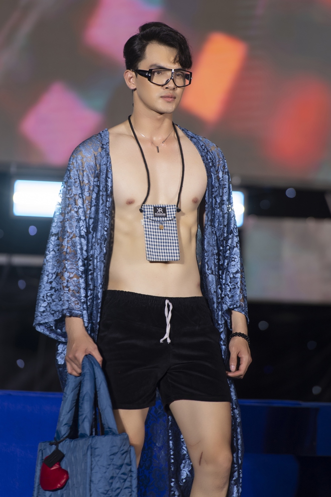 Top 36 thí sinh Mister Vietnam 2024 khoe body 6 múi tại Mister Vietnam Fashion show - Ảnh 2.