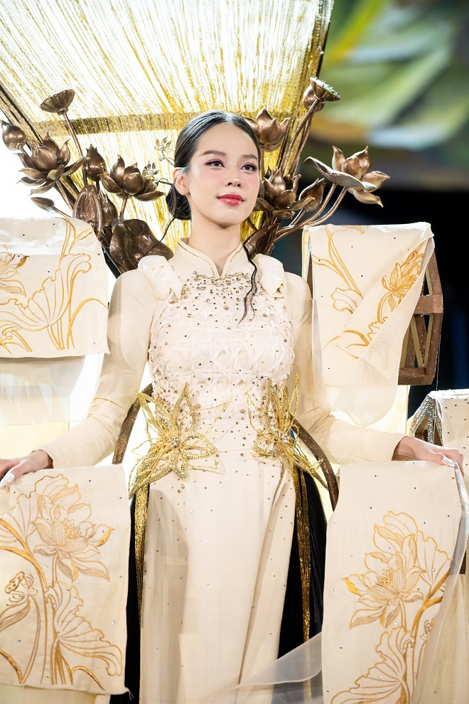 Những thiết kế ấn tượng tại đêm thi Trang phục Văn hóa Dân tộc của Miss Grand Vietnam 2024- Ảnh 10.