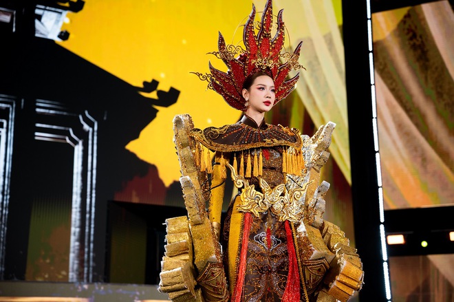 Những thiết kế ấn tượng tại đêm thi Trang phục Văn hóa Dân tộc của Miss Grand Vietnam 2024- Ảnh 6.