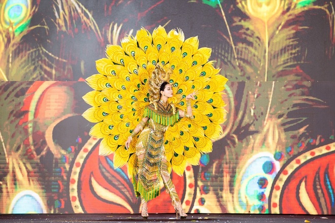 Những thiết kế ấn tượng tại đêm thi Trang phục Văn hóa Dân tộc của Miss Grand Vietnam 2024- Ảnh 17.