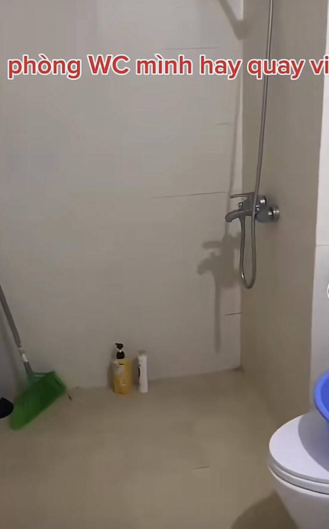Tiktoker 1,8 triệu follow thừa nhận có lắp camera trong phòng vệ sinh nhà trọ, lý do bất ngờ- Ảnh 4. Tiktoker 1,8 triệu follow thừa nhận có lắp camera trong phòng vệ sinh nhà trọ, lý do bất ngờ- Ảnh 4.