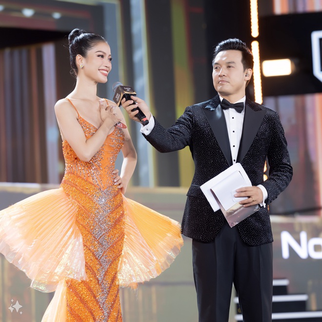 MC Miss Grand Vietnam 2024 Thiên Vũ: Ấn tượng với đôi mắt Quế Anh, khen á hậu 1 sắc xảo, tự tin- Ảnh 8.