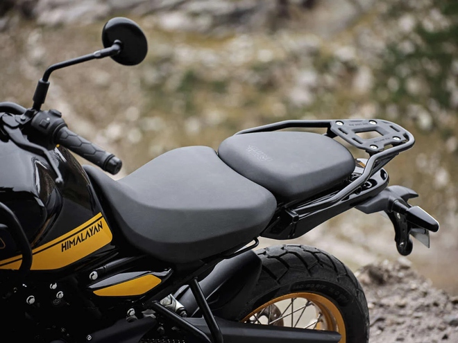Royal Enfield Himalayan 2024 ra mắt tại Malaysia, giá từ 174 triệu đồng - Ảnh 4.