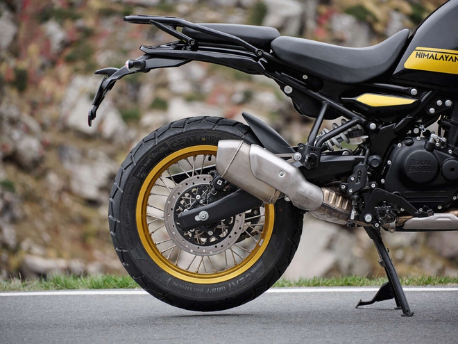 Royal Enfield Himalayan 2024 ra mắt tại Malaysia, giá từ 174 triệu đồng - Ảnh 5.