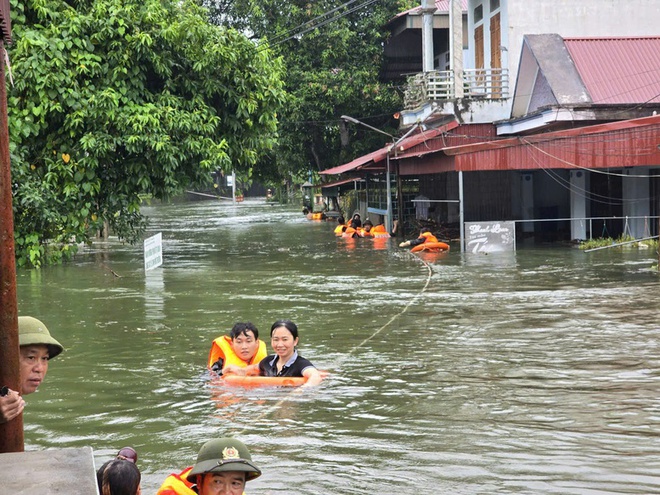 “Trận chiến sinh tử” với cơn lũ khủng khiếp, tỷ lệ 10.000 năm mới xuất hiện một lần ở hồ Thác Bà - Ảnh 6.