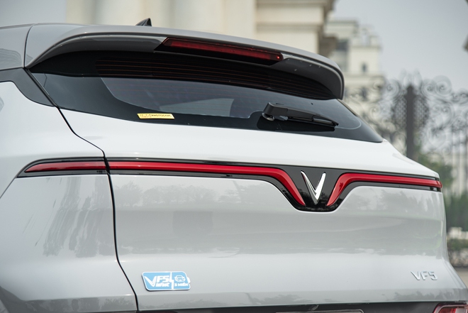 VinFast VF 5 là ‘vua doanh số’ Việt Nam năm 2024: Tháng cuối chốt gần 5.000 xe, bỏ xa nhóm Xpander, Ranger - Ảnh 7.