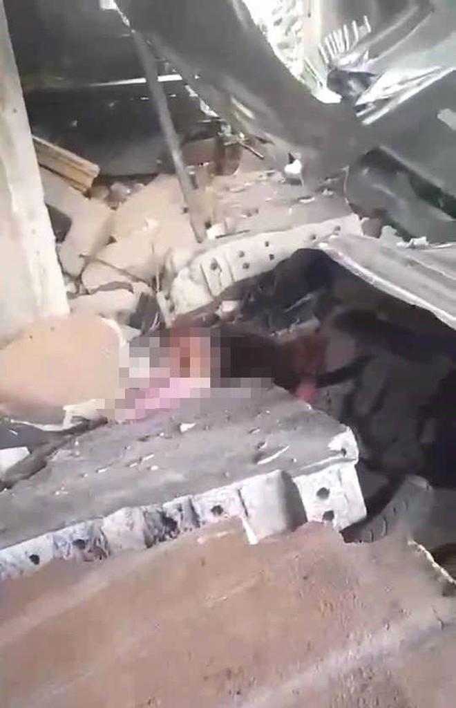 Hiện trường vụ xe tải tông cửa hàng tạp hóa khiến 6 người tử vong - Ảnh 5.