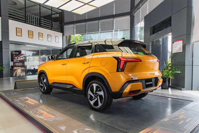 Mitsubishi Xforce 2025 lộ ảnh chạy thử: Động cơ hybrid mới, mâm khí động học, về Việt Nam sẽ làm khó thêm Yaris Cross - Ảnh 9.