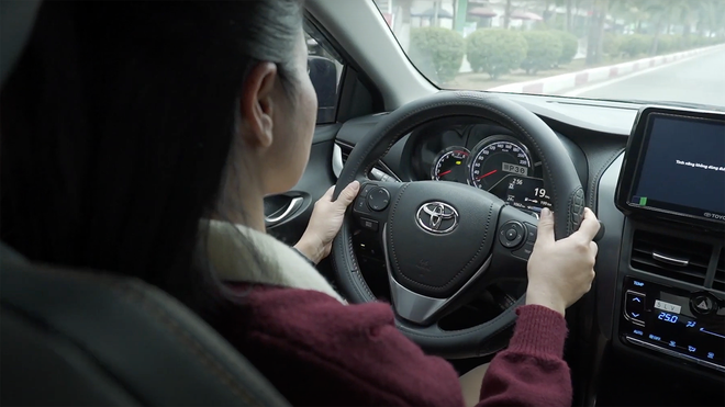Chồng thích xe Hàn, vợ lái mới quyết lấy Toyota Vios: ‘Tiết kiệm hơn Accent, cố lấy bản G cho an toàn’ - Ảnh 9.