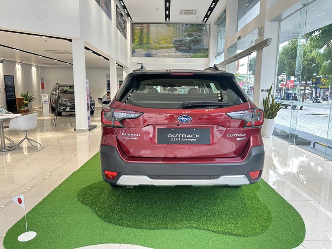 Subaru Outback giảm giá 500 triệu tại đại lý dịp cận Tết: Giá thực tế còn gần 1,6 tỷ đồng, tiệm cận Palisade bản 'full option' - Ảnh 6.
