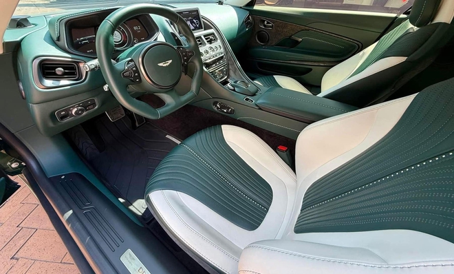 Rao Aston Martin DB11 gần như mới tinh, người bán chia sẻ: ‘Lăn bánh 19 tỷ giờ bán lại còn hơn 13 tỷ’ - Ảnh 6.