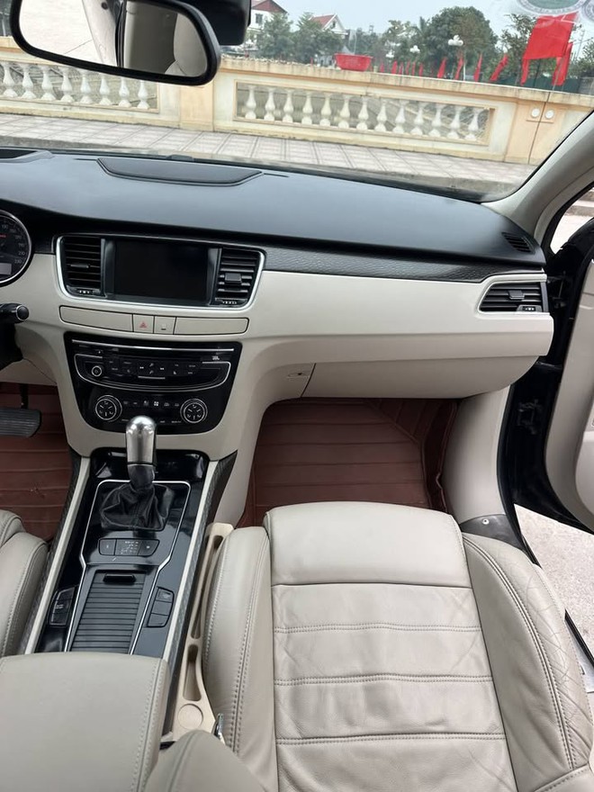 Peugeot 508 bán lại giá chưa đến 300 triệu, rẻ hơn Morning mới: Ngang cỡ Camry mà tiện nghi cao cấp hơn - Ảnh 6.