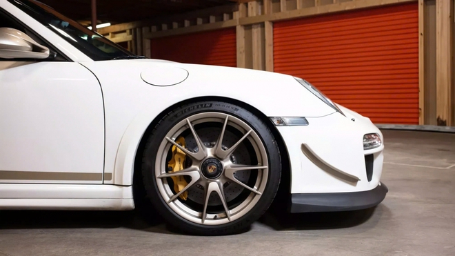 Porsche 997 GT3 RS sau 14 năm sử dụng vẫn được rao bán hơn 200.000 USD - Ảnh 5.