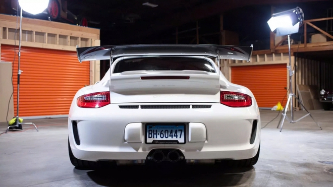 Porsche 997 GT3 RS sau 14 năm sử dụng vẫn được rao bán hơn 200.000 USD - Ảnh 4.