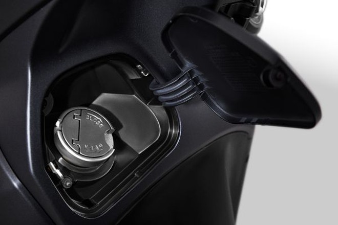 Ra mắt xe tay ga tam giác mạch giá ngang Vision: Ăn xăng 1,75L/100km, cốp lớn, có Smartkey- Ảnh 4.