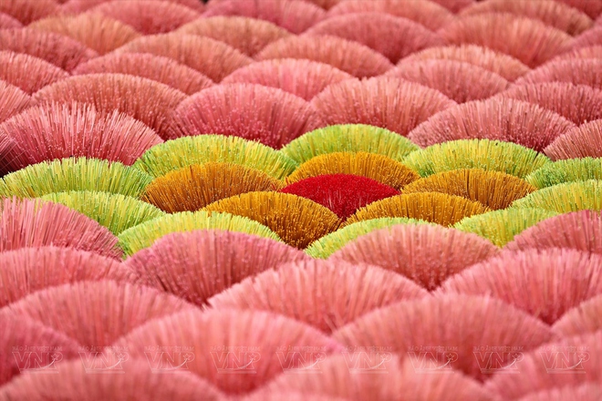 Khách Tây trầm trồ trước ngôi làng ở Hà Nội, nhận xét: "Tôi đi 9200km chỉ để chụp những bức ảnh thế này!"- Ảnh 7. Khách Tây trầm trồ trước ngôi làng ở Hà Nội, nhận xét: "Tôi đi 9200km chỉ để chụp những bức ảnh thế này!"- Ảnh 7.