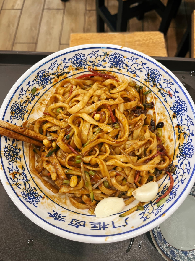 Ngoài vịt quay, khách Việt nói đến Bắc Kinh phải ăn món làm từ nội tạng này: "Không phải ai cũng ăn được"- Ảnh 7.