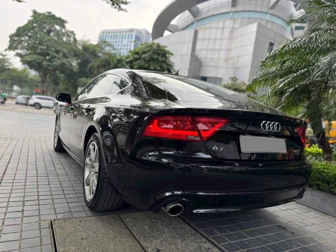 Audi A7 từng đổi được 76 cây vàng nay bán lại chưa được 4 cây, rẻ ngang Vios 'đập hộp' sau 12 năm lăn bánh- Ảnh 4. Audi A7 từng đổi được 76 cây vàng nay bán lại chưa được 4 cây, rẻ ngang Vios 'đập hộp' sau 12 năm lăn bánh- Ảnh 4.