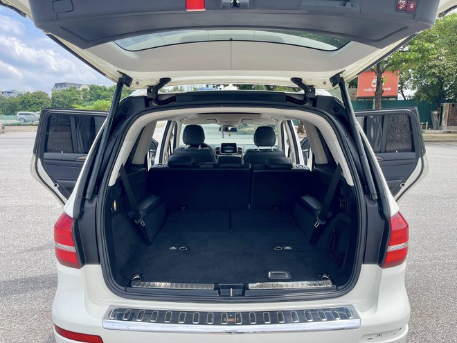 Có 1,5 tỷ, thay vì Everest có thể mua Mercedes-Benz GLS 350d: Được xe Đức sang chảnh nhưng đổi lại đã hết 'nguyên tem' tới 8 năm- Ảnh 9. Có 1,5 tỷ, thay vì Everest có thể mua Mercedes-Benz GLS 350d: Được xe Đức sang chảnh nhưng đổi lại đã hết 'nguyên tem' tới 8 năm- Ảnh 9.