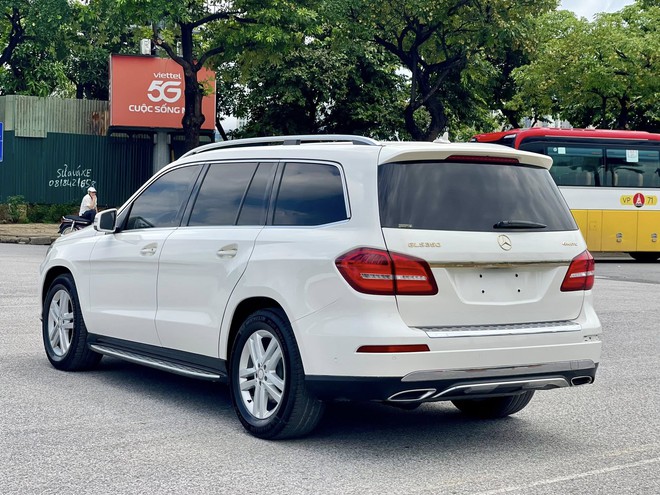 Có 1,5 tỷ, thay vì Everest có thể mua Mercedes-Benz GLS 350d: Được xe Đức sang chảnh nhưng đổi lại đã hết 'nguyên tem' tới 8 năm- Ảnh 5. Có 1,5 tỷ, thay vì Everest có thể mua Mercedes-Benz GLS 350d: Được xe Đức sang chảnh nhưng đổi lại đã hết 'nguyên tem' tới 8 năm- Ảnh 5.
