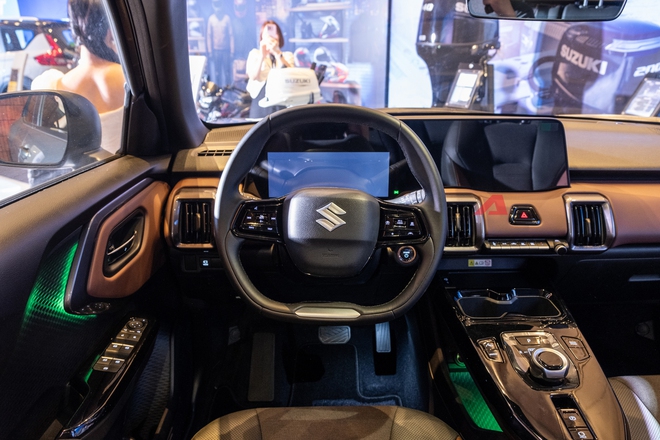Suzuki eVitara bất ngờ xuất hiện tại Việt Nam: SUV thuần điện ngang cỡ VF 6, đi được tối đa 500km/lần sạc- Ảnh 12.