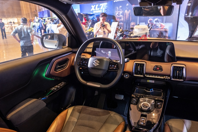 Suzuki eVitara bất ngờ xuất hiện tại Việt Nam: SUV thuần điện ngang cỡ VF 6, đi được tối đa 500km/lần sạc- Ảnh 13.