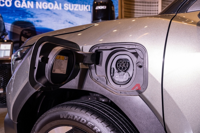 Suzuki eVitara bất ngờ xuất hiện tại Việt Nam: SUV thuần điện ngang cỡ VF 6, đi được tối đa 500km/lần sạc- Ảnh 7.