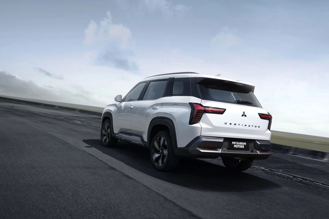 Mitsubishi Destinator chốt ra mắt Việt Nam cuối năm kèm thông tin ‘hot’: Khuyến mãi hàng chục triệu đồng, máy turbo, có chế độ lái đặc biệt- Ảnh 4. Mitsubishi Destinator chốt ra mắt Việt Nam cuối năm kèm thông tin ‘hot’: Khuyến mãi hàng chục triệu đồng, máy turbo, có chế độ lái đặc biệt- Ảnh 4.