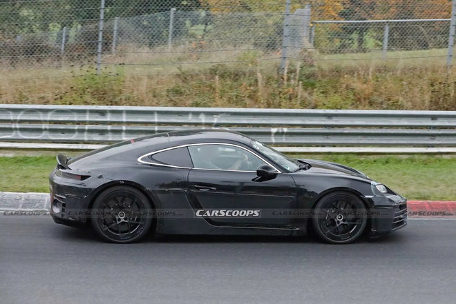 Porsche 718 EV lộ ảnh chạy thử: Đèn giống Taycan, hốc gió giống 911, tăng tốc 0-100km/h dưới 4 giây- Ảnh 6. Porsche 718 EV lộ ảnh chạy thử: Đèn giống Taycan, hốc gió giống 911, tăng tốc 0-100km/h dưới 4 giây- Ảnh 6.