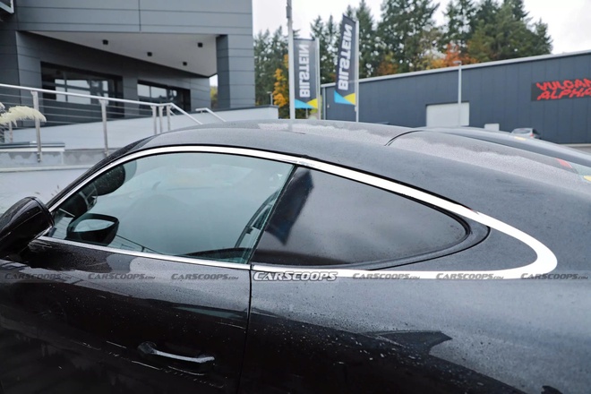 Porsche 718 EV lộ ảnh chạy thử: Đèn giống Taycan, hốc gió giống 911, tăng tốc 0-100km/h dưới 4 giây- Ảnh 12. Porsche 718 EV lộ ảnh chạy thử: Đèn giống Taycan, hốc gió giống 911, tăng tốc 0-100km/h dưới 4 giây- Ảnh 12.