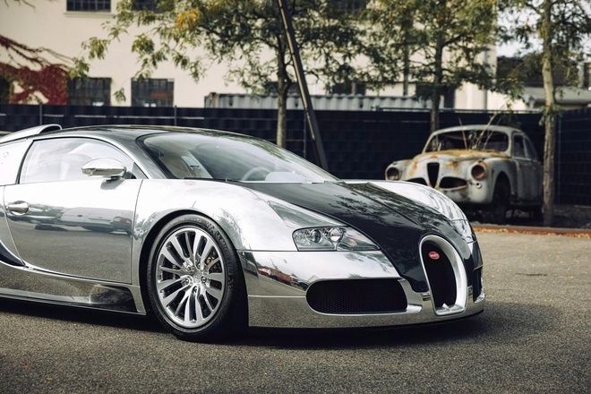 Đỉnh cao như Bugatti Veyron: Xe cũ không màu sơn, đã 18 năm tuổi vẫn có thể bán lại với giá quy đổi 60 tỷ đồng- Ảnh 9. Đỉnh cao như Bugatti Veyron: Xe cũ không màu sơn, đã 18 năm tuổi vẫn có thể bán lại với giá quy đổi 60 tỷ đồng- Ảnh 9.