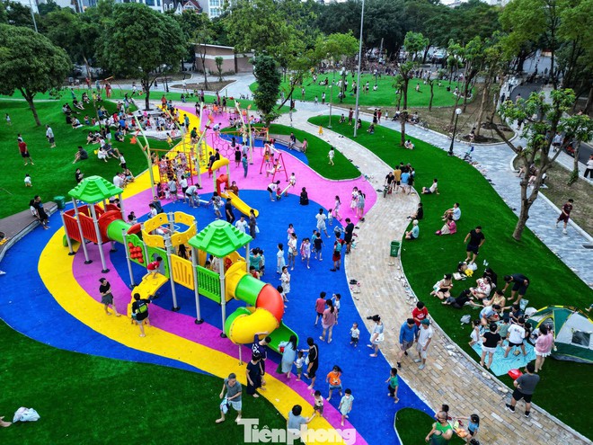 Người dân háo hức trải nghiệm không gian xanh mới tại Hà Nội- Ảnh 14.