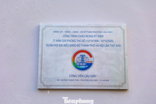 Người dân háo hức trải nghiệm không gian xanh mới tại Hà Nội- Ảnh 4.