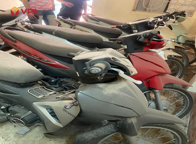 Sắp đấu giá hàng trăm xe máy, giá từ hơn 1,2 triệu/chiếc- Ảnh 1. Sắp đấu giá hàng trăm xe máy, giá từ hơn 1,2 triệu/chiếc- Ảnh 1.