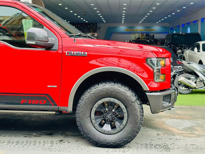 Ford F-150 2014 rao bán gần 1,7 tỷ đồng: Xe 11 năm giá hơn Ranger Raptor đời mới 400 triệu đồng nhưng máy khỏe hơn, nhiều tiện nghi- Ảnh 8.