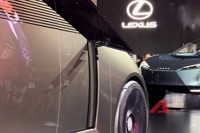 Nhìn tận mắt Lexus LS concept hoàn toàn mới: Từ sedan thành MPV 6 bánh 'cực dị' khi 4 bánh sau nhỏ hơn 2 bánh trước- Ảnh 9.