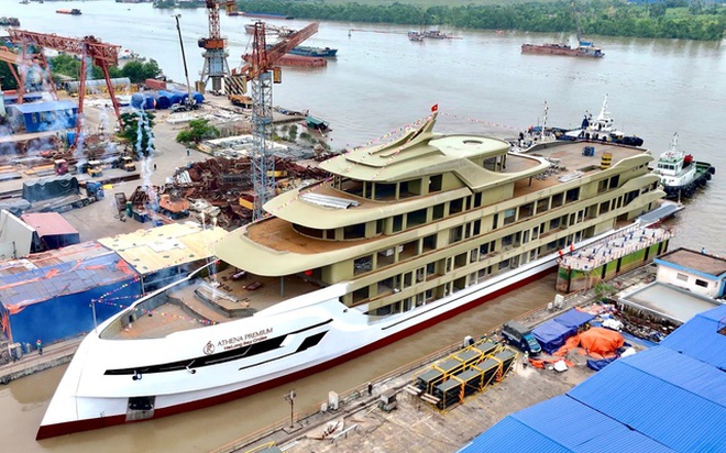 Du thuyền 6 sao mới nhất vừa hạ thủy ở Hạ Long: Được làm bởi người Việt, hoạt động theo mô hình “độc lạ”- Ảnh 5. Du thuyền 6 sao mới nhất vừa hạ thủy ở Hạ Long: Được làm bởi người Việt, hoạt động theo mô hình “độc lạ”- Ảnh 5.
