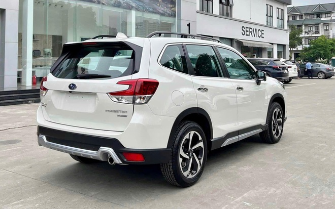 Subaru Forester giảm giá mạnh tại đại lý, dọn kho chờ đời mới sắp ra mắt: Bản đắt nhất còn 919 triệu đồng, ‘dễ thở’ hơn trước CX-5, Territory- Ảnh 3. Subaru Forester giảm giá mạnh tại đại lý, dọn kho chờ đời mới sắp ra mắt: Bản đắt nhất còn 919 triệu đồng, ‘dễ thở’ hơn trước CX-5, Territory- Ảnh 3.