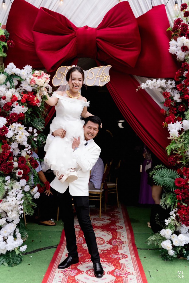 Một lòng muốn cưới cô gái 1m25, chàng trai bị mẹ vợ tương lai lắp camera theo dõi gần 1 năm và cái kết- Ảnh 4.