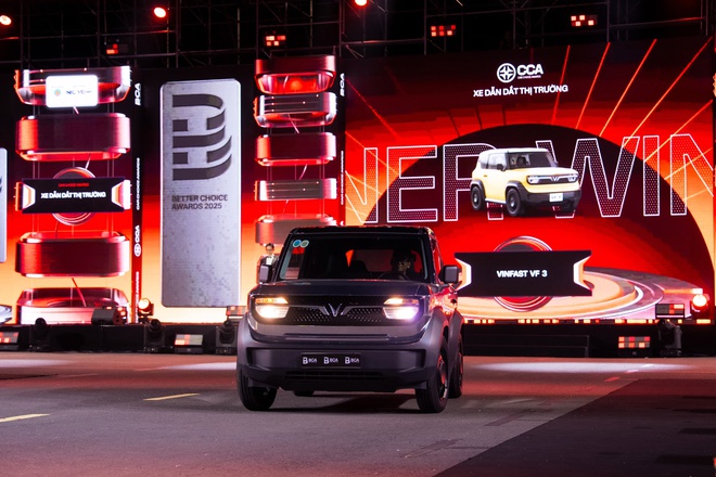 Nhìn lại 3 màn trao giải đậm chất xe của Car Choice Awards 2025: Xe không chỉ được vinh danh mà còn được 'kể chuyện'- Ảnh 17. Nhìn lại 3 màn trao giải đậm chất xe của Car Choice Awards 2025: Xe không chỉ được vinh danh mà còn được 'kể chuyện'- Ảnh 17.