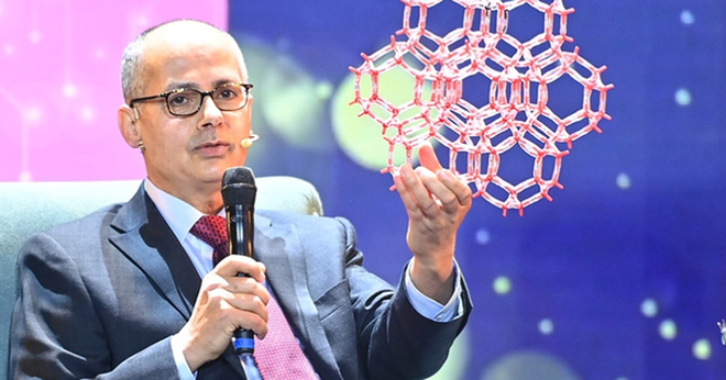GS Omar M. Yaghi từng đến Việt Nam vào năm 2021 và được vinh danh tại Giải thưởng VinFuture mùa đầu tiên.
