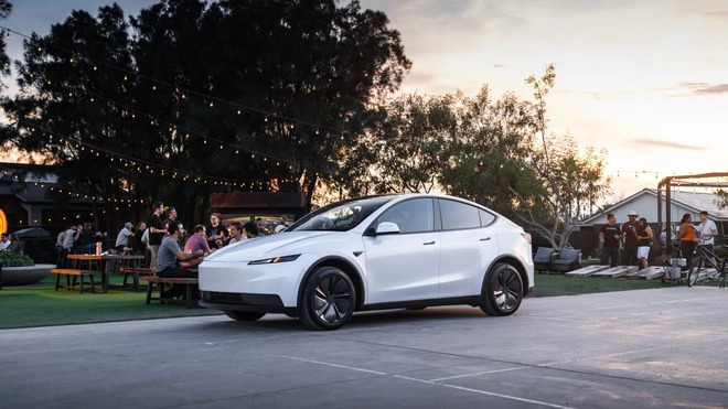 Tesla ra mắt phiên bản giá rẻ cho xe điện Model 3 và Model Y: Giá thấp nhất tương đương 975 triệu, quyết đấu xe Trung Quốc- Ảnh 3. Tesla ra mắt phiên bản giá rẻ cho xe điện Model 3 và Model Y: Giá thấp nhất tương đương 975 triệu, quyết đấu xe Trung Quốc- Ảnh 3.