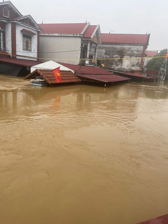 Lũ tràn lên ngập cao tốc Hà Nội - Thái Nguyên; Hà Nội thông báo khẩn cấp di dời dân trong đêm- Ảnh 19.