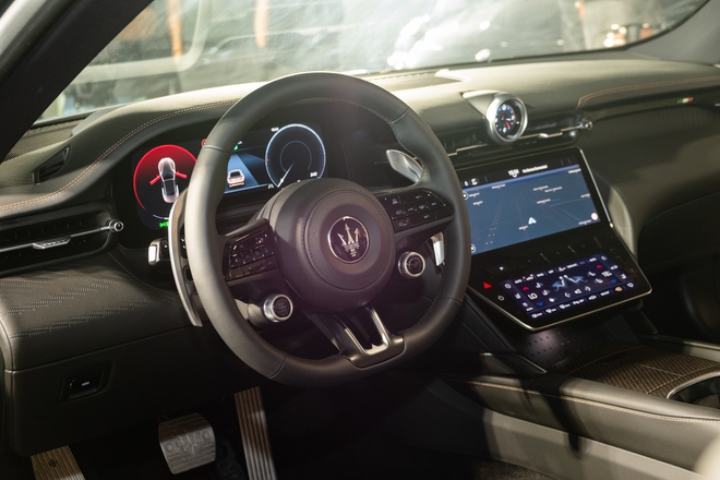 Maserati Grecale, GranCabrio bản điện ra mắt Việt Nam: Giá từ gần 5,5 tỷ đến hơn 13,3 tỷ đồng, mạnh ngang siêu xe, chạy tới 500km/sạc- Ảnh 23. Maserati Grecale, GranCabrio bản điện ra mắt Việt Nam: Giá từ gần 5,5 tỷ đến hơn 13,3 tỷ đồng, mạnh ngang siêu xe, chạy tới 500km/sạc- Ảnh 23.