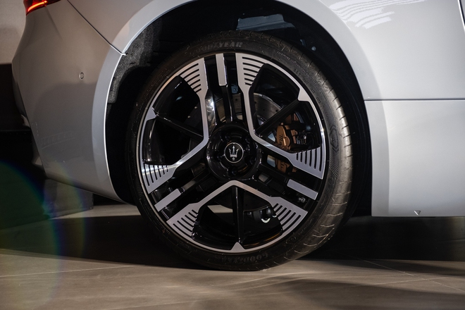 Maserati Grecale, GranCabrio bản điện ra mắt Việt Nam: Giá từ gần 5,5 tỷ đến hơn 13,3 tỷ đồng, mạnh ngang siêu xe, chạy tới 500km/sạc- Ảnh 22. Maserati Grecale, GranCabrio bản điện ra mắt Việt Nam: Giá từ gần 5,5 tỷ đến hơn 13,3 tỷ đồng, mạnh ngang siêu xe, chạy tới 500km/sạc- Ảnh 22.