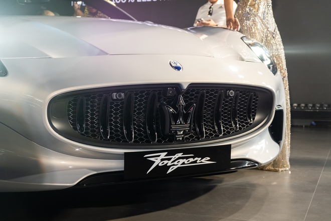 Maserati Grecale, GranCabrio bản điện ra mắt Việt Nam: Giá từ gần 5,5 tỷ đến hơn 13,3 tỷ đồng, mạnh ngang siêu xe, chạy tới 500km/sạc- Ảnh 20. Maserati Grecale, GranCabrio bản điện ra mắt Việt Nam: Giá từ gần 5,5 tỷ đến hơn 13,3 tỷ đồng, mạnh ngang siêu xe, chạy tới 500km/sạc- Ảnh 20.
